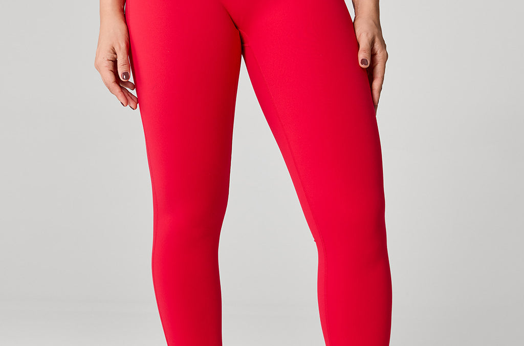 Women's Hugcurve Hidden Scrunch Butt Leggings 25" - No Front Seam Aurora Red